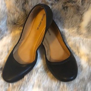 Black Ballet Flats Size 6.5